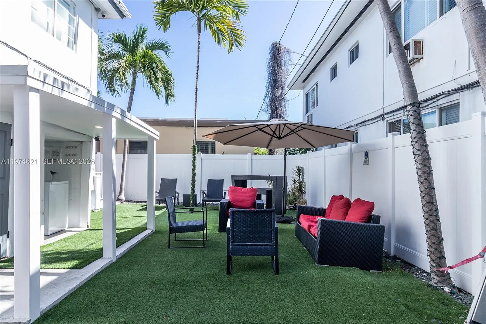 8430 Harding Ave 3, Miami Beach, Florida 33141, Miami Beach, Florida 33141, 1 Bedroom Bedrooms, ,1 BathroomBathrooms,Residential Lease,For Rent,8430 Harding Ave 3, Miami Beach, Florida 33141,A11974621