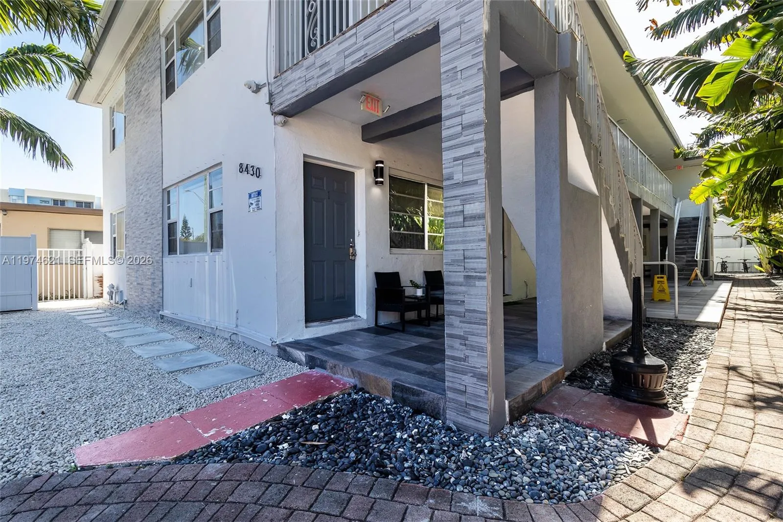 8430 Harding Ave 3, Miami Beach, Florida 33141, Miami Beach, Florida 33141, 1 Bedroom Bedrooms, ,1 BathroomBathrooms,Residential Lease,For Rent,8430 Harding Ave 3, Miami Beach, Florida 33141,A11974621