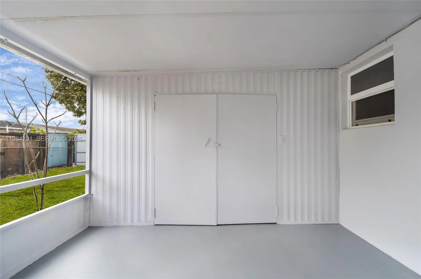 screened in porch
