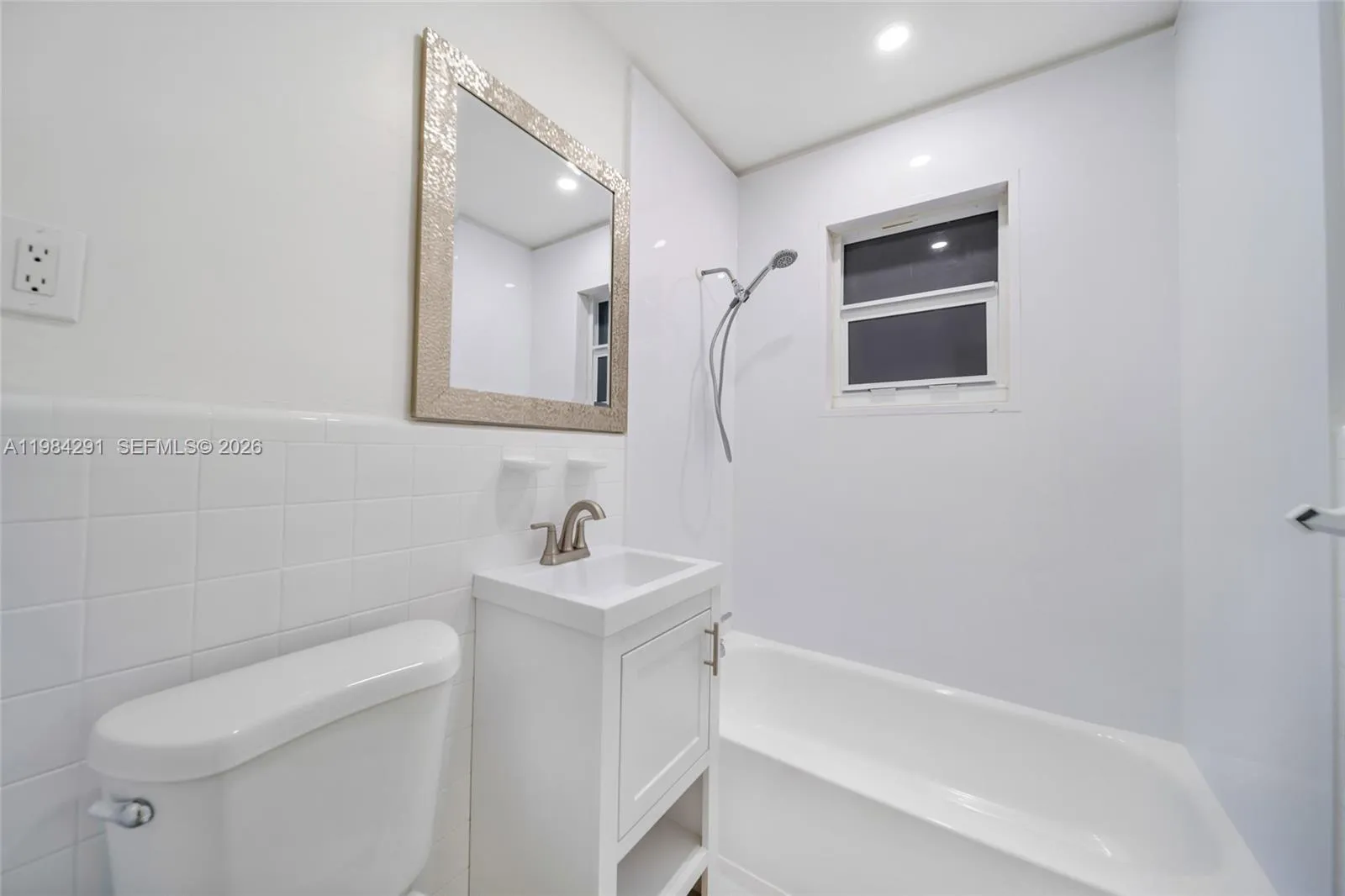 27 Suffolk Ave 0, Hialeah, Florida 33010, Hialeah, Florida 33010, 2 Bedrooms Bedrooms, ,1 BathroomBathrooms,Residential Lease,For Rent,27 Suffolk Ave 0, Hialeah, Florida 33010,A11984291