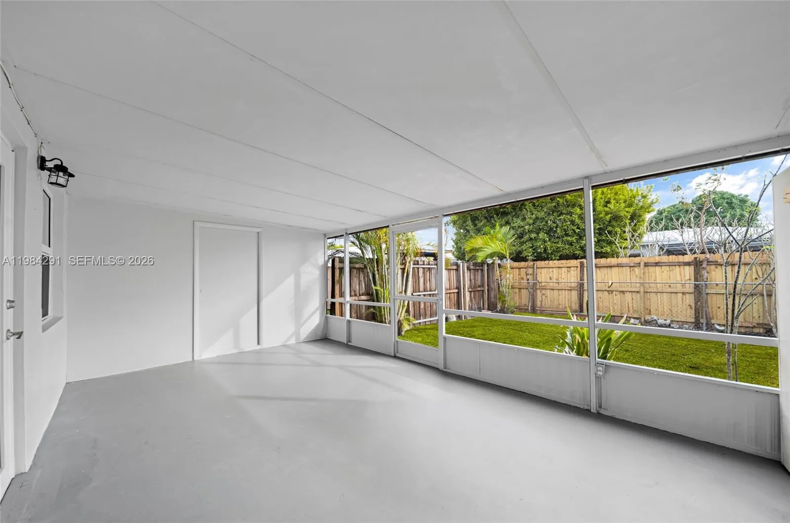 Screened in porch