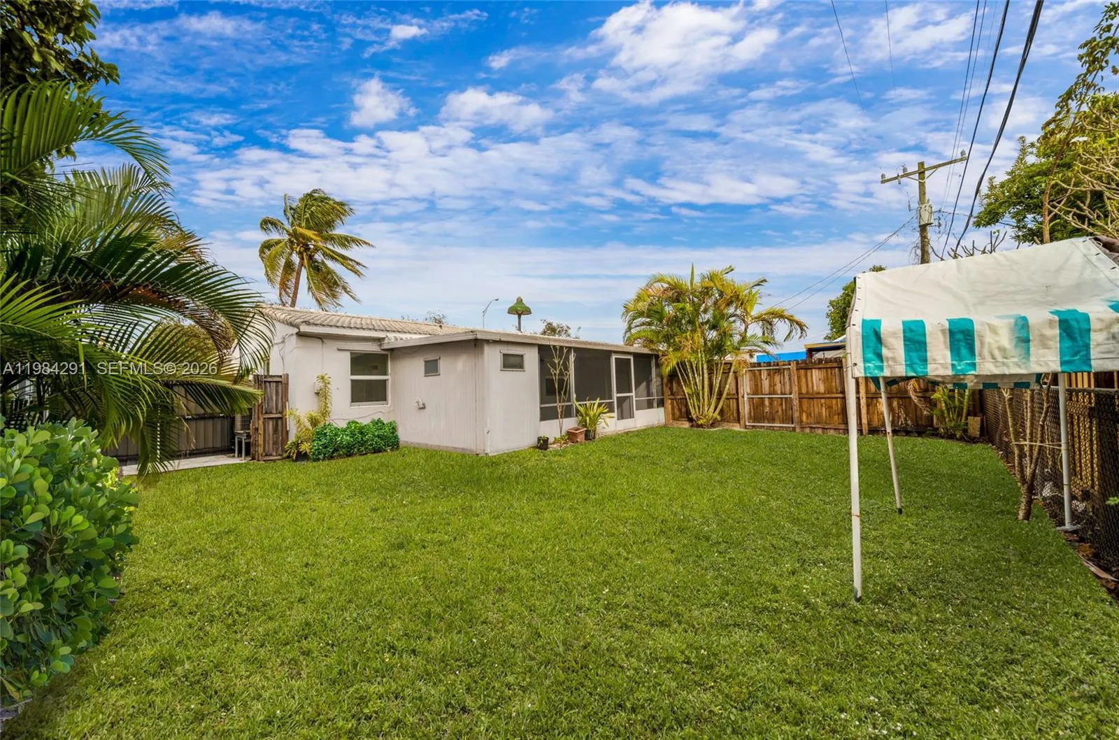 27 Suffolk Ave 0, Hialeah, Florida 33010, Hialeah, Florida 33010, 2 Bedrooms Bedrooms, ,1 BathroomBathrooms,Residential Lease,For Rent,27 Suffolk Ave 0, Hialeah, Florida 33010,A11984291