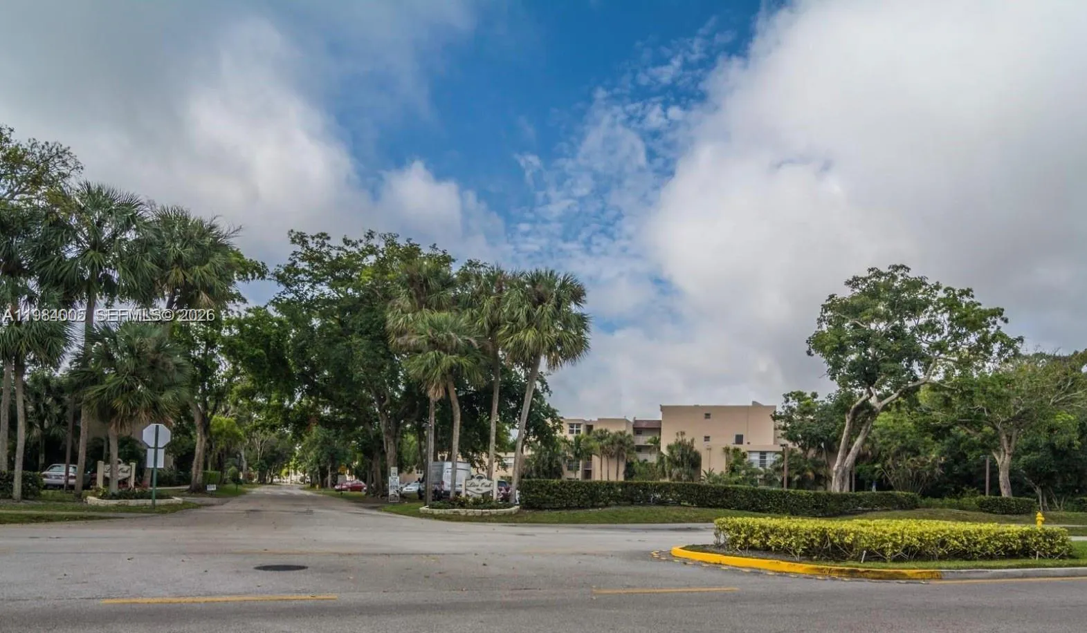 9430 Live Oak Pl 407, Davie, Florida 33324, Davie, Florida 33324, 1 Bedroom Bedrooms, ,1 BathroomBathrooms,Residential,For Sale,9430 Live Oak Pl 407, Davie, Florida 33324,A11984005