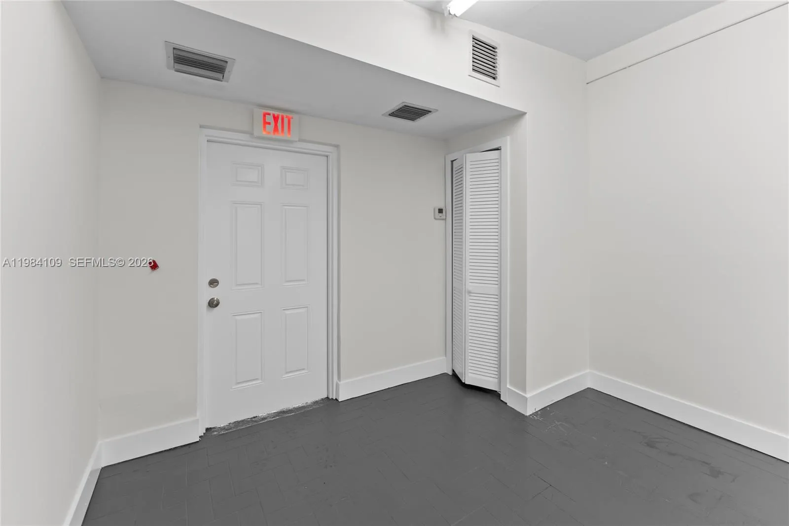 5810 W Flagler St 5810, Miami, Florida 33144, Miami, Florida 33144, ,Commercial Lease,For Rent,5810 W Flagler St 5810, Miami, Florida 33144,A11984109