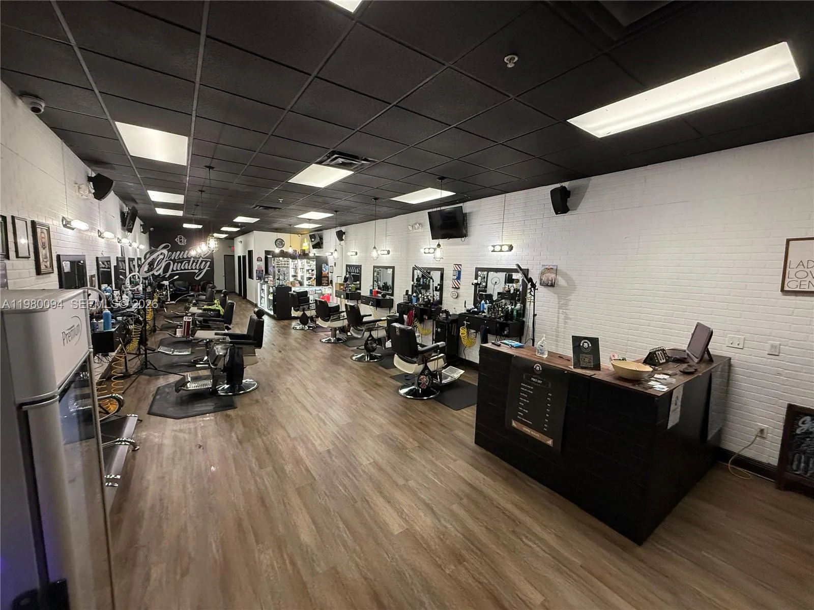 Barber Shop 127 Ave, Miami, Florida 33177, Miami, Florida 33177, ,Business Opportunity,For Sale,Barber Shop 127 Ave, Miami, Florida 33177,A11980094
