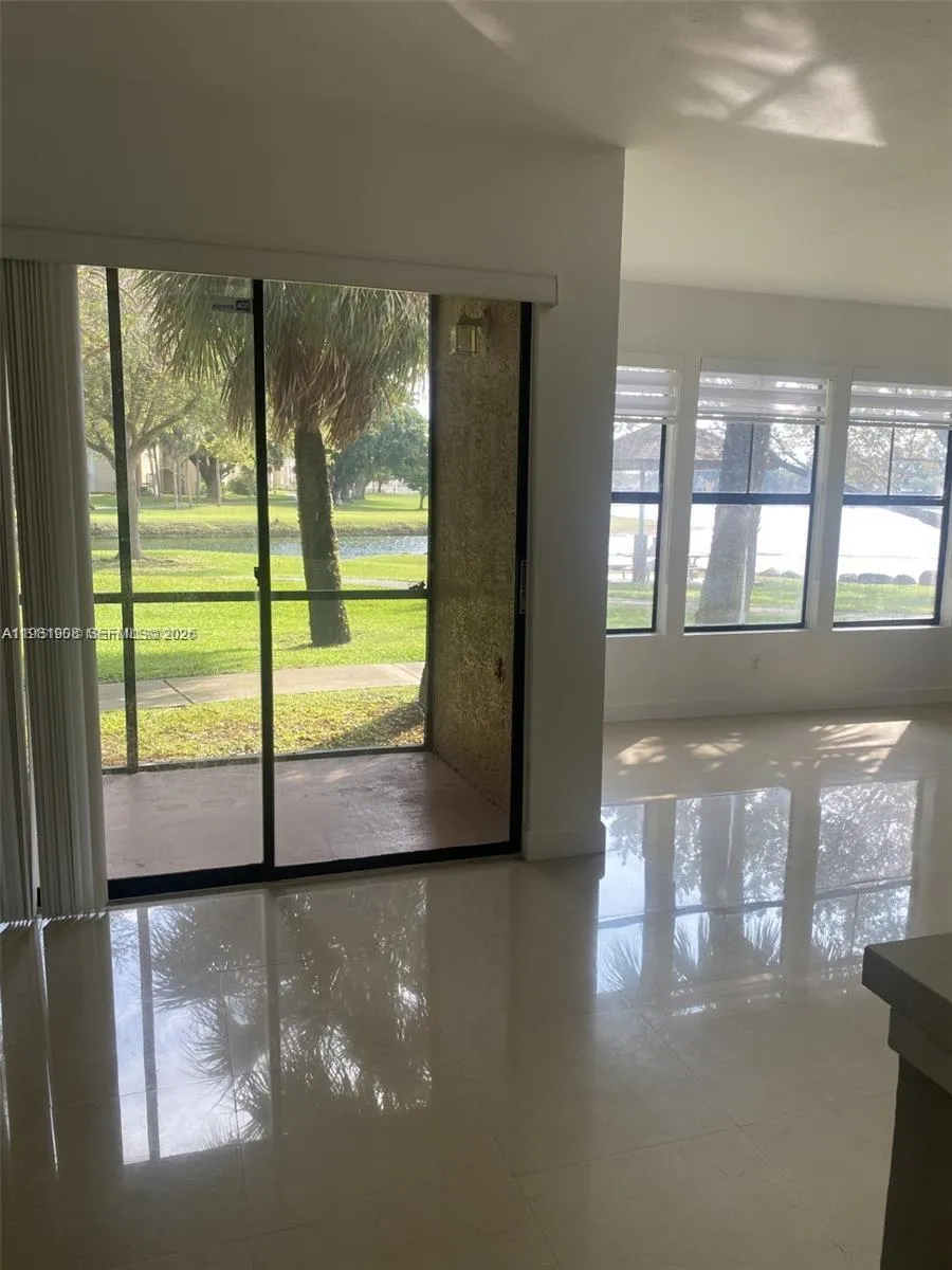 Miami, Florida 33196, 2 Bedrooms Bedrooms, ,2 BathroomsBathrooms,Residential,For Sale,A11981908