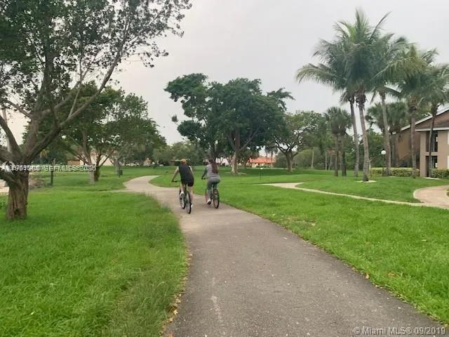 Miami, Florida 33196, 2 Bedrooms Bedrooms, ,2 BathroomsBathrooms,Residential,For Sale,A11981908