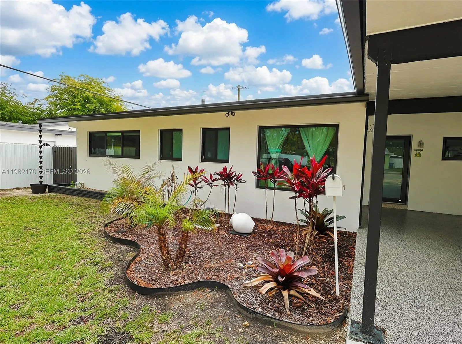 9460 Martinique Dr, Cutler Bay, Florida 33189, Cutler Bay, Florida 33189, 3 Bedrooms Bedrooms, ,2 BathroomsBathrooms,Residential,For Sale,9460 Martinique Dr, Cutler Bay, Florida 33189,A11982170