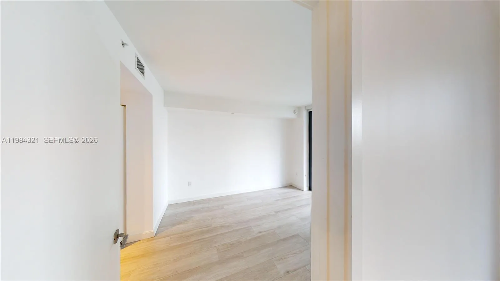 55 Sw 9th St 2010, Miami, Florida 33130, Miami, Florida 33130, 1 Bedroom Bedrooms, ,1 BathroomBathrooms,Residential Lease,For Rent,55 Sw 9th St 2010, Miami, Florida 33130,A11984321