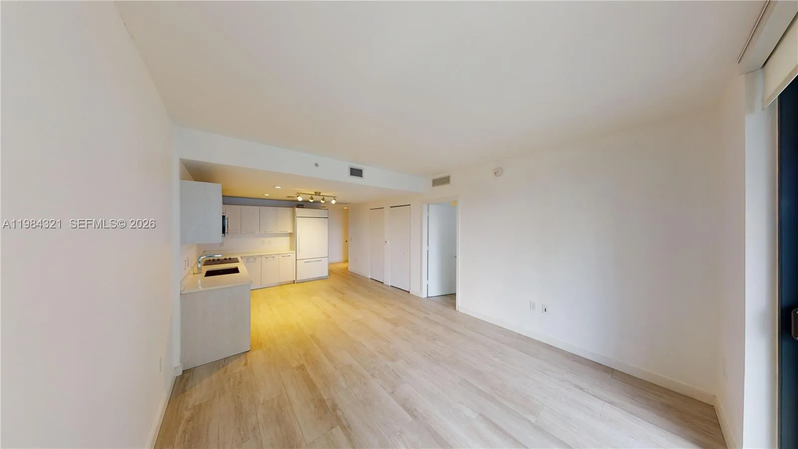 55 Sw 9th St 2010, Miami, Florida 33130, Miami, Florida 33130, 1 Bedroom Bedrooms, ,1 BathroomBathrooms,Residential Lease,For Rent,55 Sw 9th St 2010, Miami, Florida 33130,A11984321