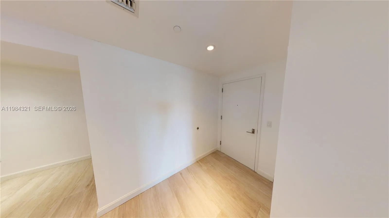 55 Sw 9th St 2010, Miami, Florida 33130, Miami, Florida 33130, 1 Bedroom Bedrooms, ,1 BathroomBathrooms,Residential Lease,For Rent,55 Sw 9th St 2010, Miami, Florida 33130,A11984321