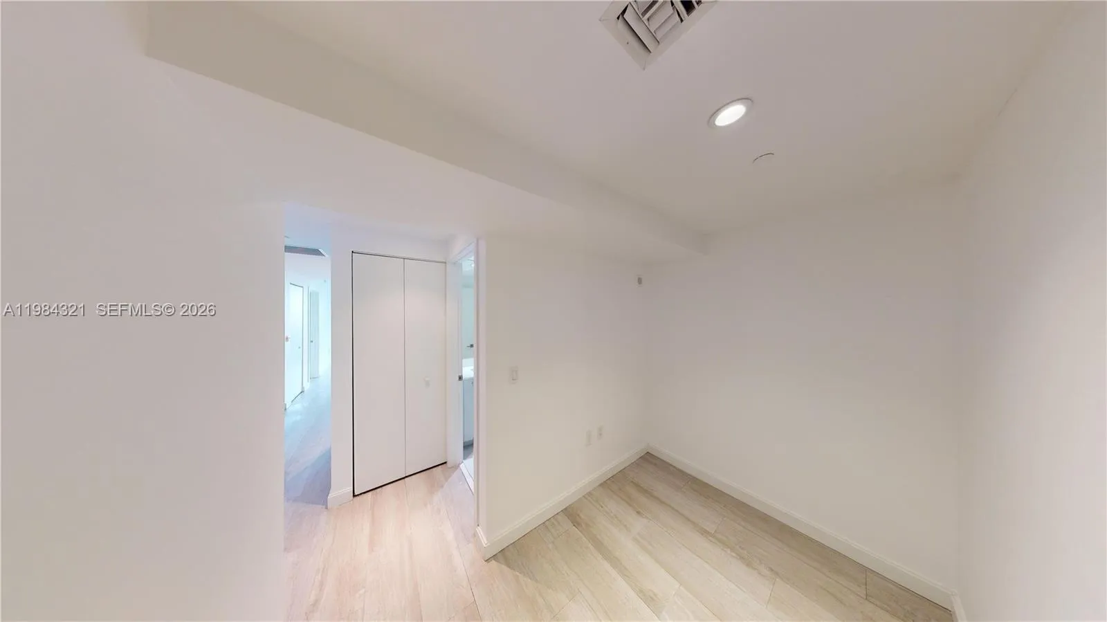 55 Sw 9th St 2010, Miami, Florida 33130, Miami, Florida 33130, 1 Bedroom Bedrooms, ,1 BathroomBathrooms,Residential Lease,For Rent,55 Sw 9th St 2010, Miami, Florida 33130,A11984321