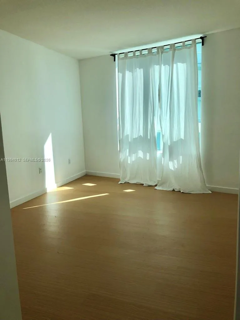 1900 N Bayshore Dr 1619, Miami, Florida 33132, Miami, Florida 33132, 1 Bedroom Bedrooms, ,1 BathroomBathrooms,Residential Lease,For Rent,1900 N Bayshore Dr 1619, Miami, Florida 33132,A11984012