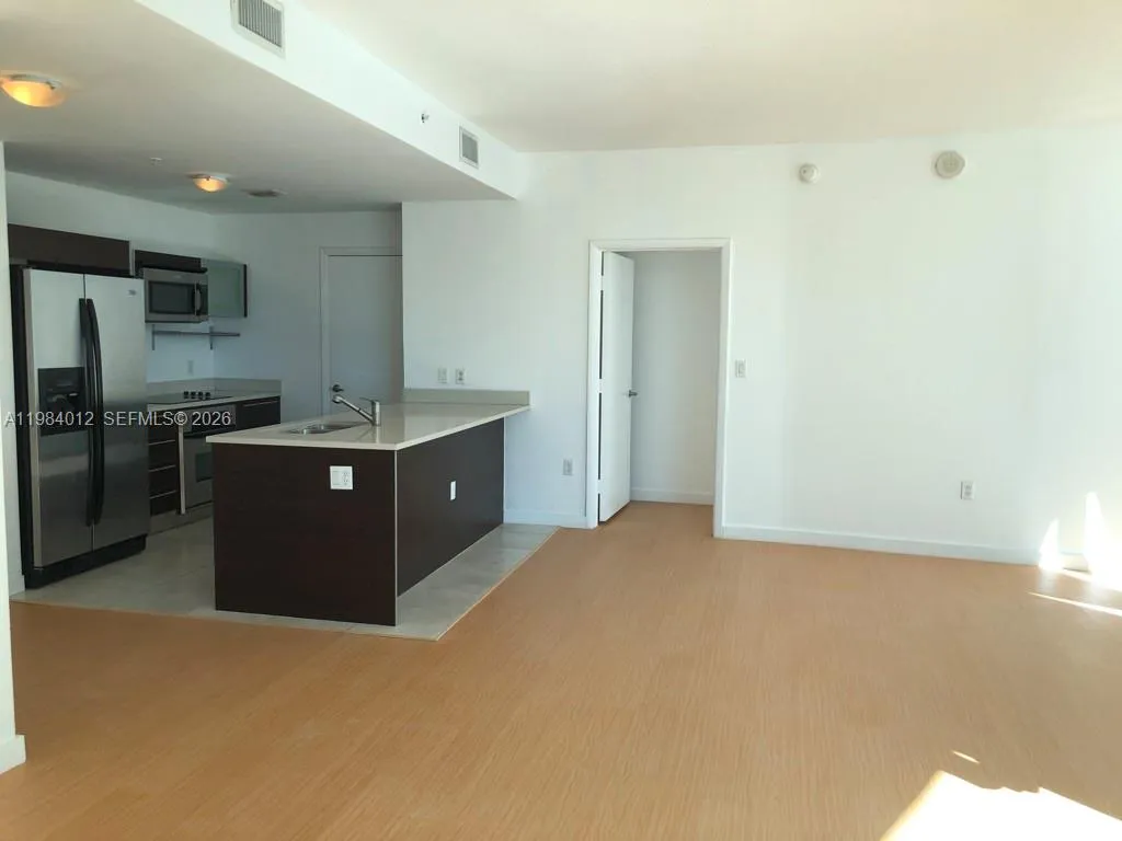 1900 N Bayshore Dr 1619, Miami, Florida 33132, Miami, Florida 33132, 1 Bedroom Bedrooms, ,1 BathroomBathrooms,Residential Lease,For Rent,1900 N Bayshore Dr 1619, Miami, Florida 33132,A11984012