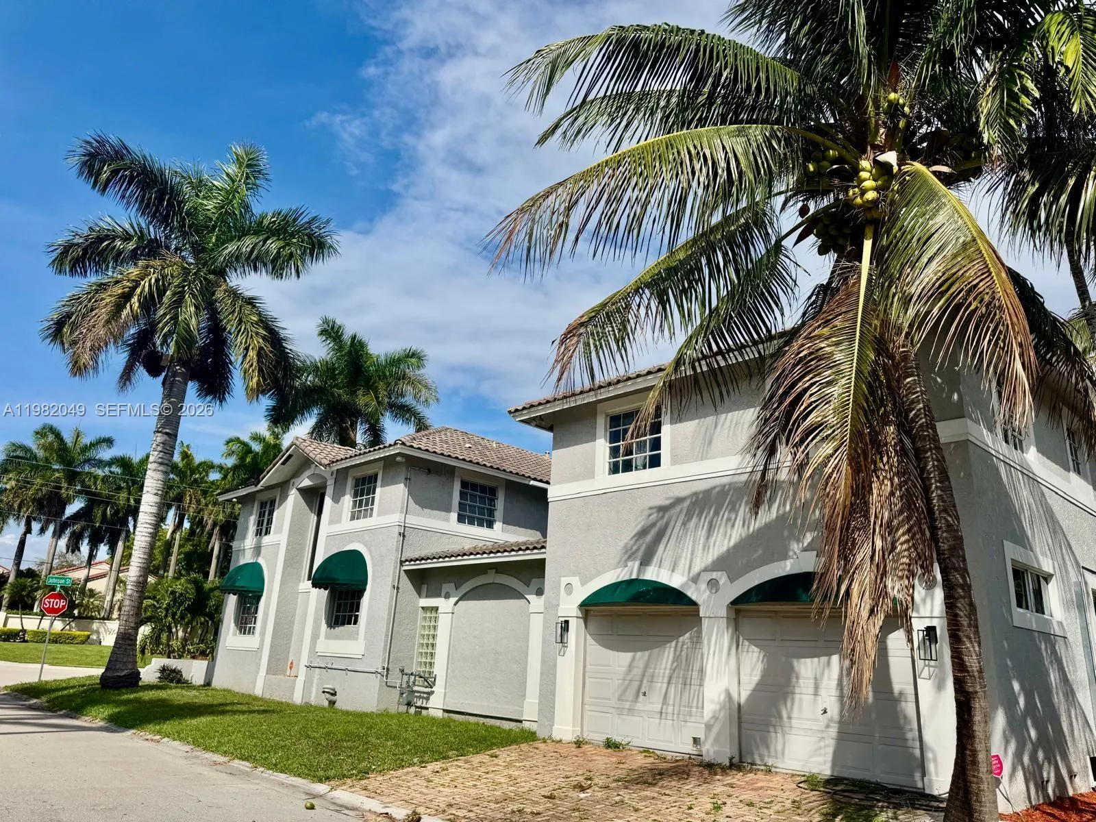 851 N 11th Ave, Hollywood, Florida 33019, Hollywood, Florida 33019, 5 Bedrooms Bedrooms, ,3 BathroomsBathrooms,Residential,For Sale,851 N 11th Ave, Hollywood, Florida 33019,A11982049