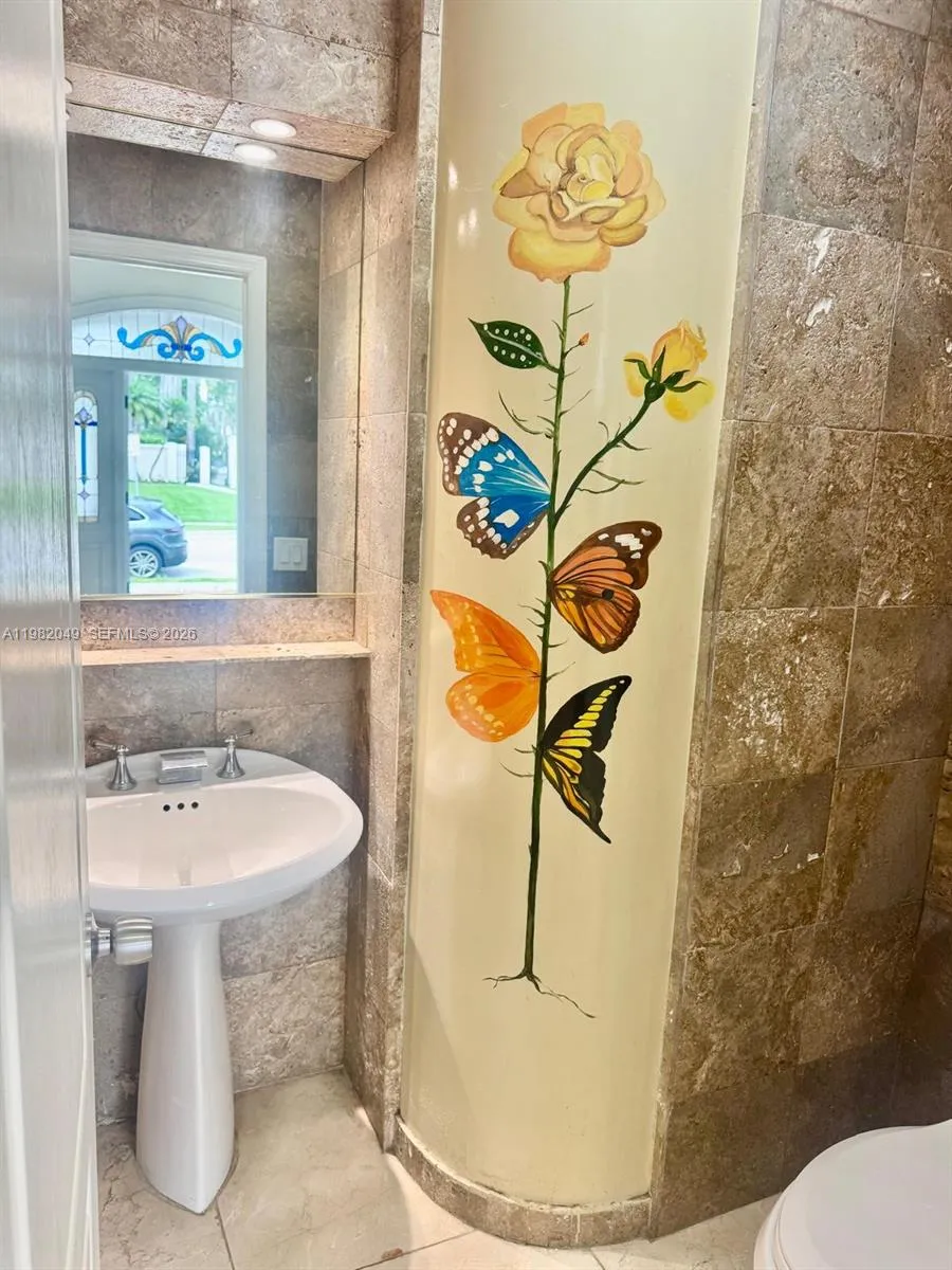 851 N 11th Ave, Hollywood, Florida 33019, Hollywood, Florida 33019, 5 Bedrooms Bedrooms, ,3 BathroomsBathrooms,Residential,For Sale,851 N 11th Ave, Hollywood, Florida 33019,A11982049