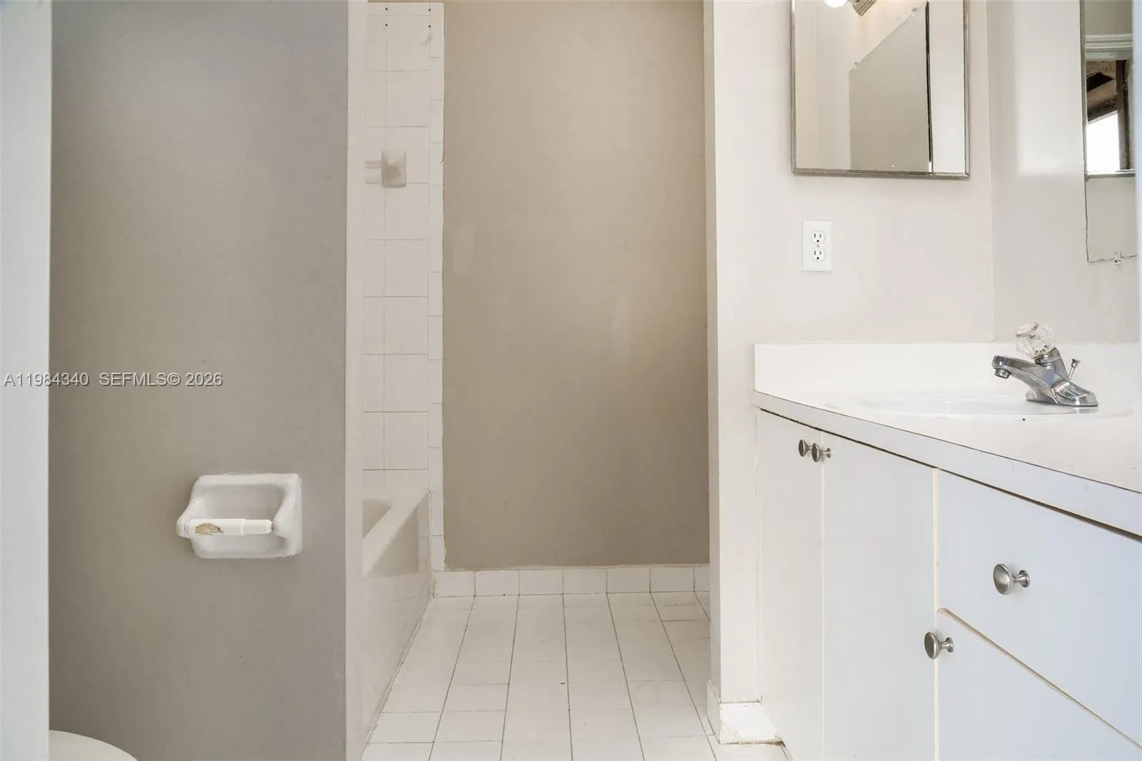 13233 Sw 203 St, Miami, Florida 33177, Miami, Florida 33177, 4 Bedrooms Bedrooms, ,3 BathroomsBathrooms,Residential Lease,For Rent,13233 Sw 203 St, Miami, Florida 33177,A11984340