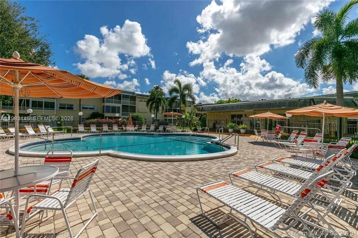 4341 Nw 16th St 308, Lauderhill, Florida 33313, Lauderhill, Florida 33313, 1 Bedroom Bedrooms, ,1 BathroomBathrooms,Residential,For Sale,4341 Nw 16th St 308, Lauderhill, Florida 33313,A11983145