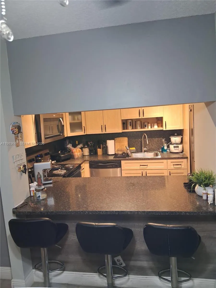 9450 Live Oak Pl 408, Davie, Florida 33324, Davie, Florida 33324, 2 Bedrooms Bedrooms, ,2 BathroomsBathrooms,Residential Lease,For Rent,9450 Live Oak Pl 408, Davie, Florida 33324,A11983661
