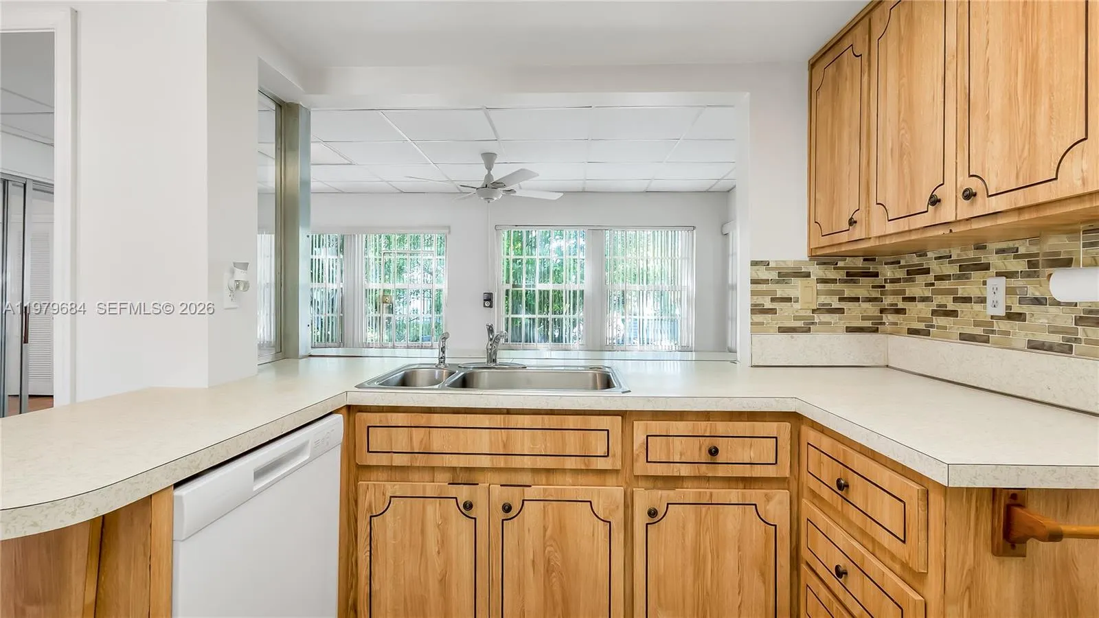 5102 Nw 53rd St, Tamarac, Florida 33319, Tamarac, Florida 33319, 2 Bedrooms Bedrooms, ,2 BathroomsBathrooms,Residential,For Sale,5102 Nw 53rd St, Tamarac, Florida 33319,A11979684