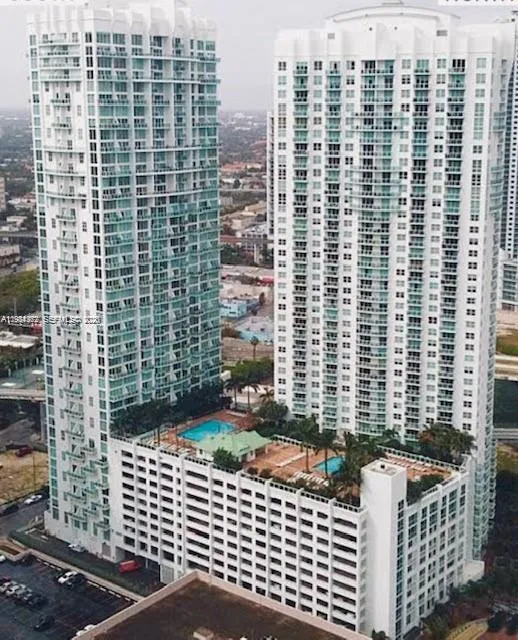 31 Se 5th St 1106, Miami, Florida 33131, Miami, Florida 33131, 1 Bedroom Bedrooms, ,1 BathroomBathrooms,Residential Lease,For Rent,31 Se 5th St 1106, Miami, Florida 33131,A11984372