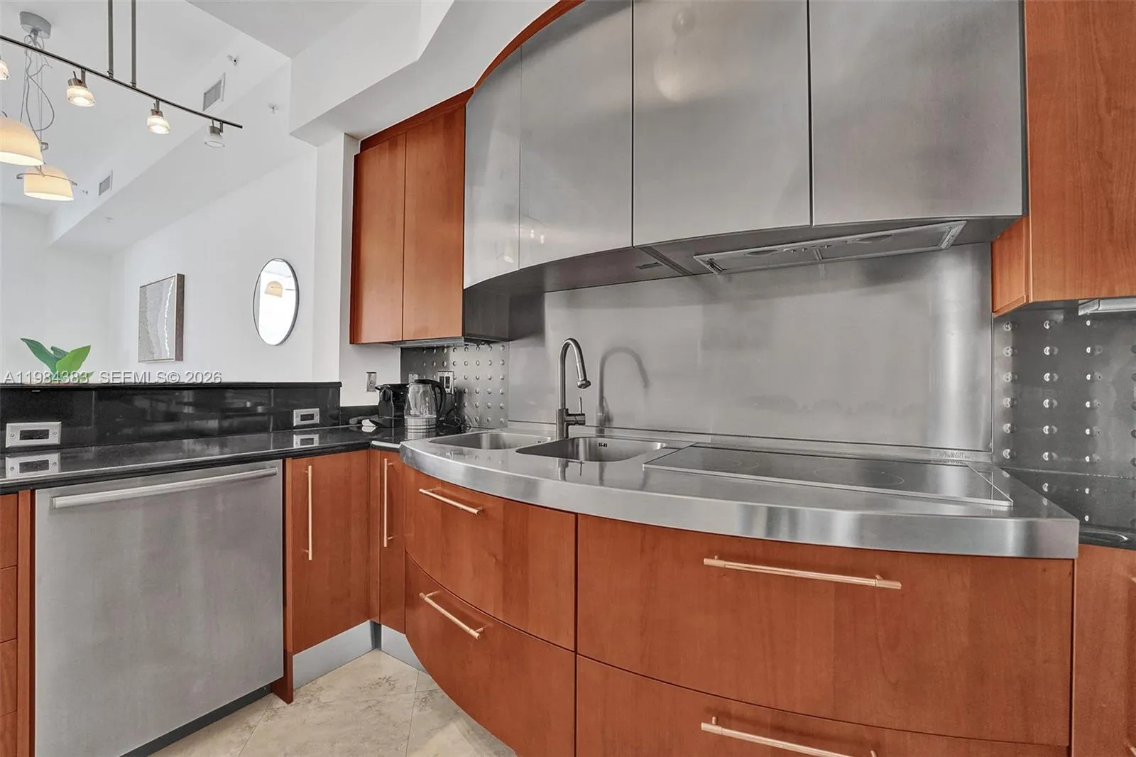 18101 Collins Ave Ph206, Sunny Isles Beach, Florid, Sunny Isles Beach, Florida 33160, 1 Bedroom Bedrooms, ,1 BathroomBathrooms,Residential Lease,For Rent,18101 Collins Ave Ph206, Sunny Isles Beach, Florid,A11984383