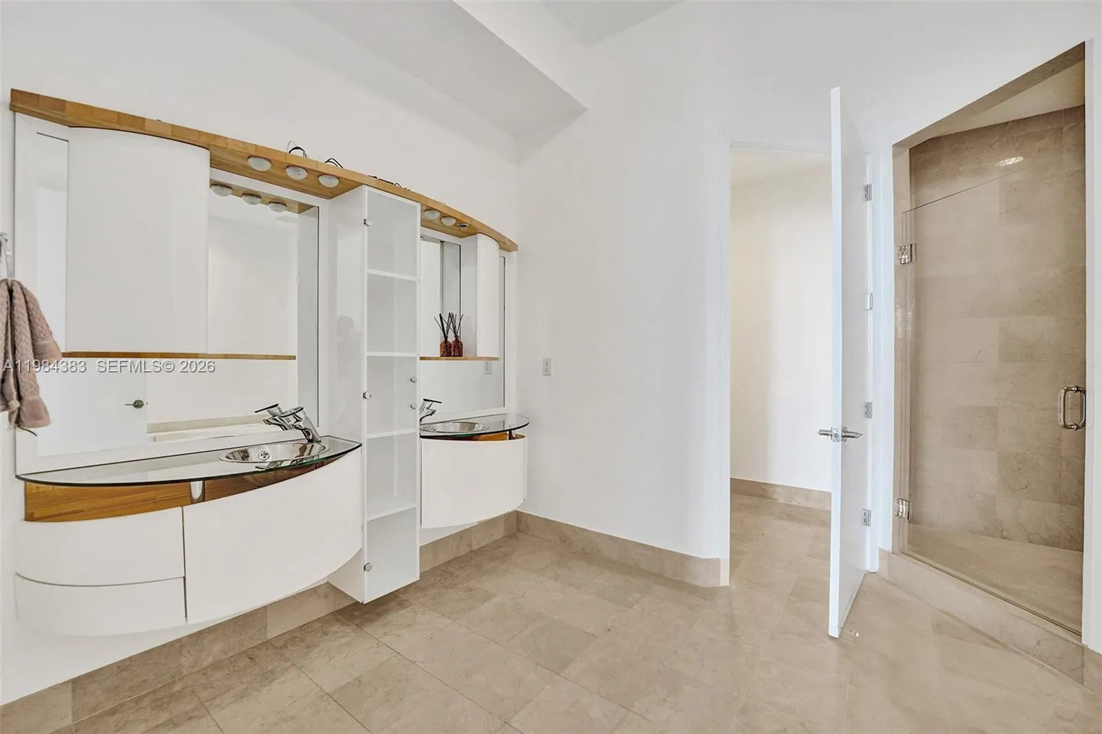 18101 Collins Ave Ph206, Sunny Isles Beach, Florid, Sunny Isles Beach, Florida 33160, 1 Bedroom Bedrooms, ,1 BathroomBathrooms,Residential Lease,For Rent,18101 Collins Ave Ph206, Sunny Isles Beach, Florid,A11984383