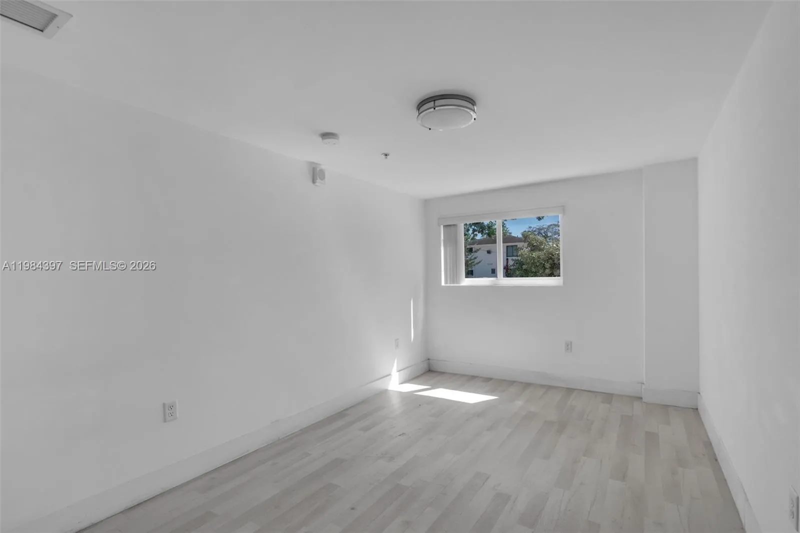 Miami, Florida 33128, 1 Bedroom Bedrooms, ,1 BathroomBathrooms,Residential Lease,For Rent,A11984397