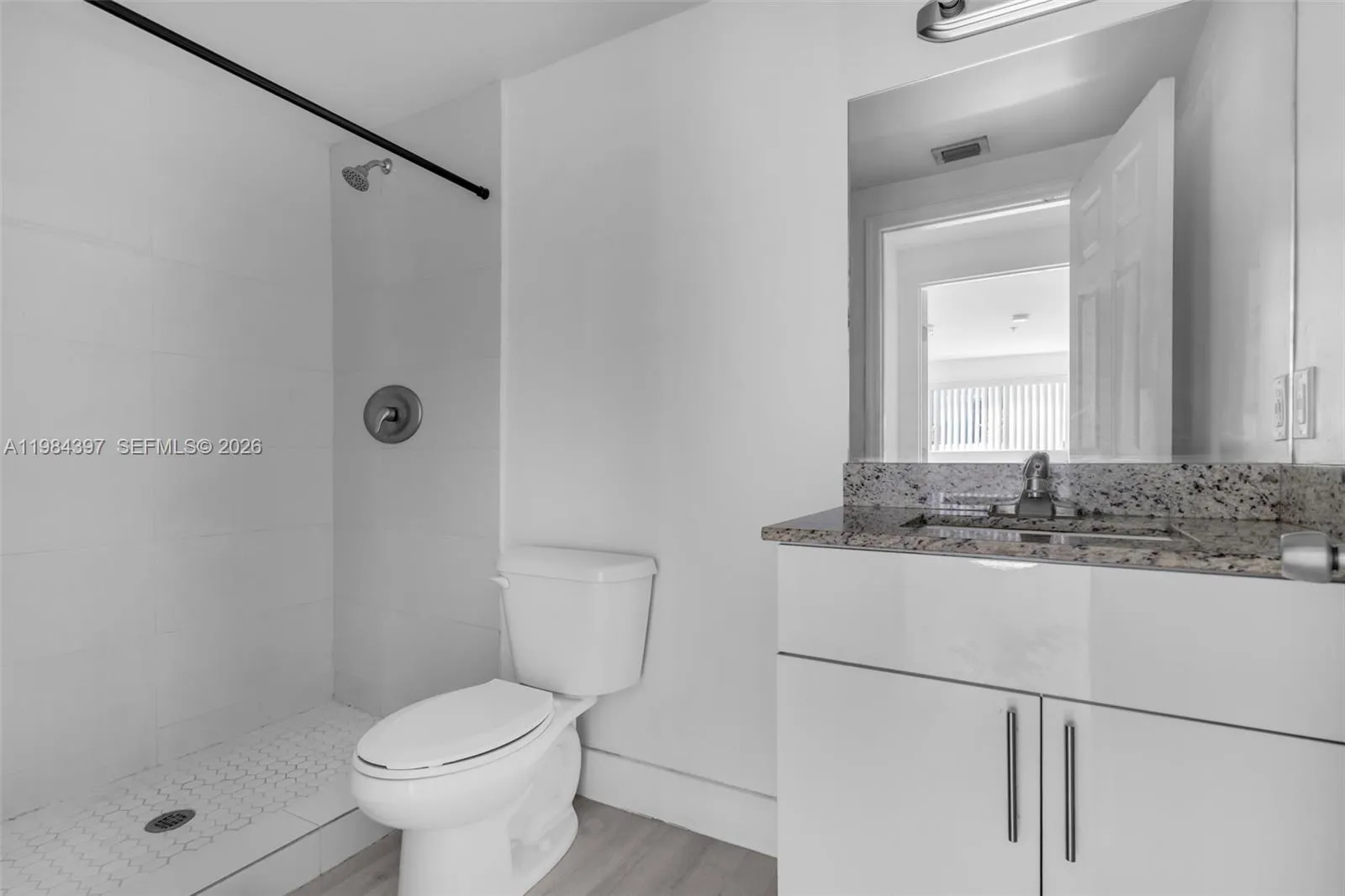 Miami, Florida 33128, 1 Bedroom Bedrooms, ,1 BathroomBathrooms,Residential Lease,For Rent,A11984397