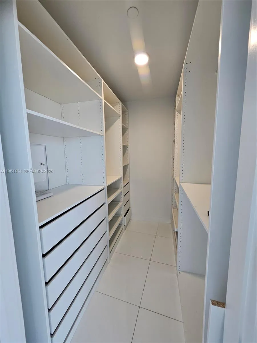 851 Ne 1st Ave 4000, Miami, Florida 33132, Miami, Florida 33132, 1 Bedroom Bedrooms, ,2 BathroomsBathrooms,Residential Lease,For Rent,851 Ne 1st Ave 4000, Miami, Florida 33132,A11984404
