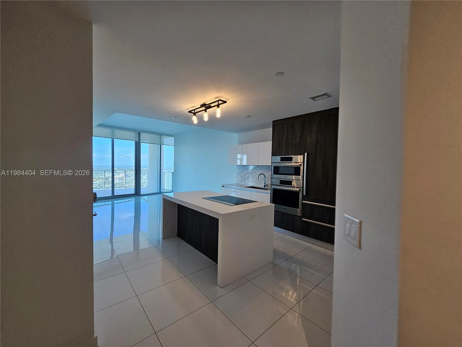 851 Ne 1st Ave 4000, Miami, Florida 33132, Miami, Florida 33132, 1 Bedroom Bedrooms, ,2 BathroomsBathrooms,Residential Lease,For Rent,851 Ne 1st Ave 4000, Miami, Florida 33132,A11984404