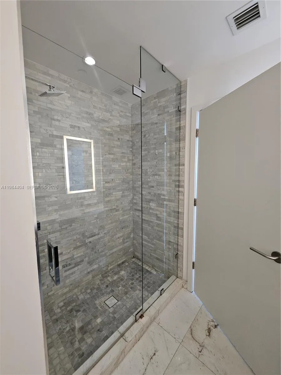 851 Ne 1st Ave 4000, Miami, Florida 33132, Miami, Florida 33132, 1 Bedroom Bedrooms, ,2 BathroomsBathrooms,Residential Lease,For Rent,851 Ne 1st Ave 4000, Miami, Florida 33132,A11984404