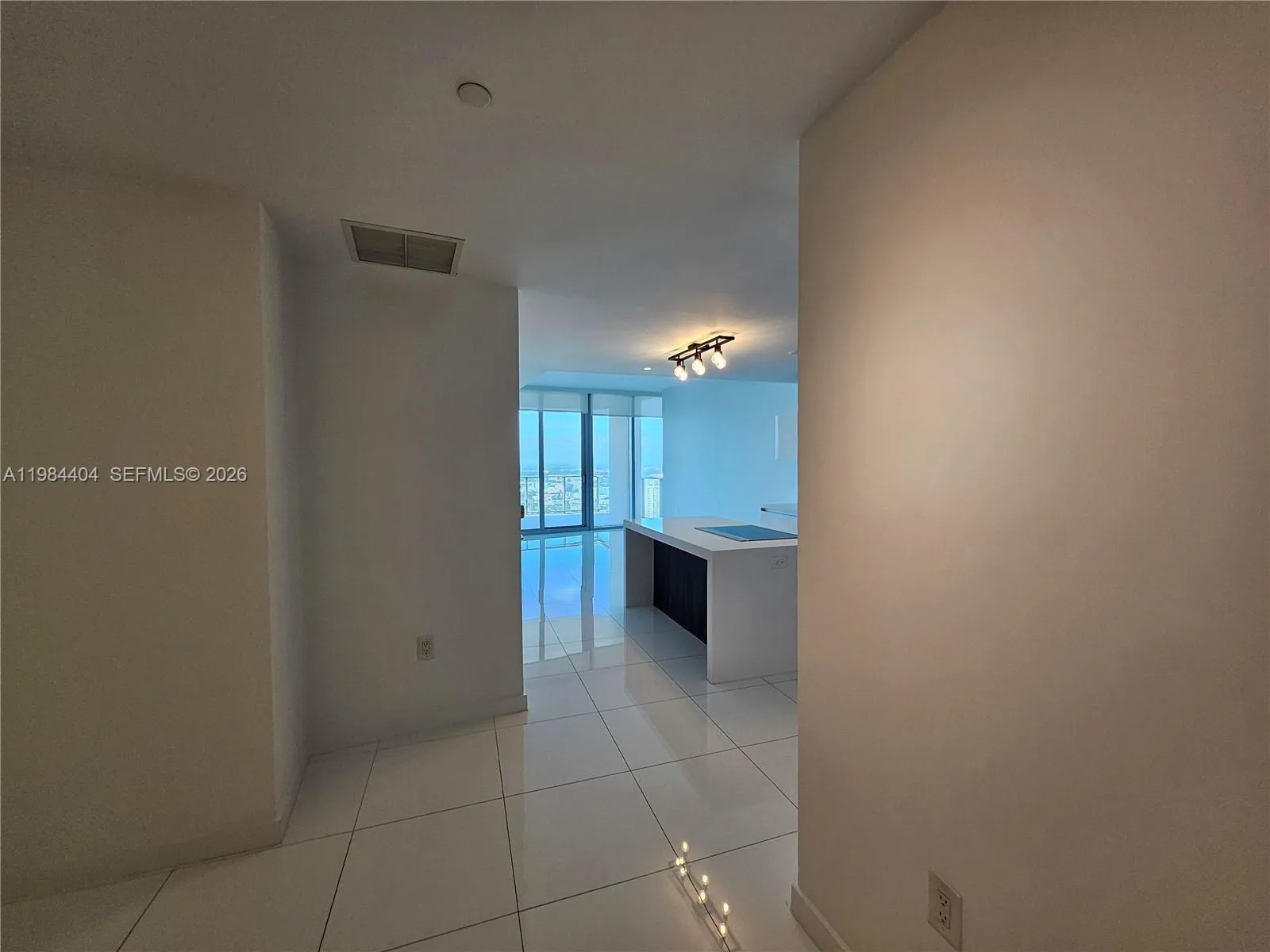 851 Ne 1st Ave 4000, Miami, Florida 33132, Miami, Florida 33132, 1 Bedroom Bedrooms, ,2 BathroomsBathrooms,Residential Lease,For Rent,851 Ne 1st Ave 4000, Miami, Florida 33132,A11984404