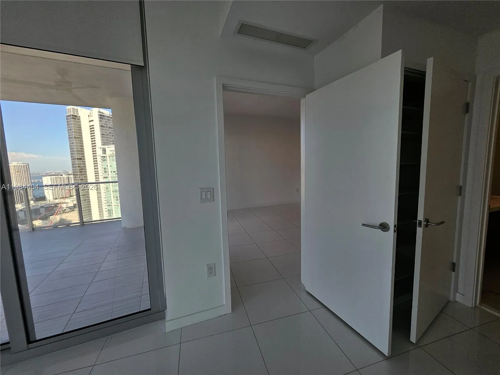 851 Ne 1st Ave 4000, Miami, Florida 33132, Miami, Florida 33132, 1 Bedroom Bedrooms, ,2 BathroomsBathrooms,Residential Lease,For Rent,851 Ne 1st Ave 4000, Miami, Florida 33132,A11984404