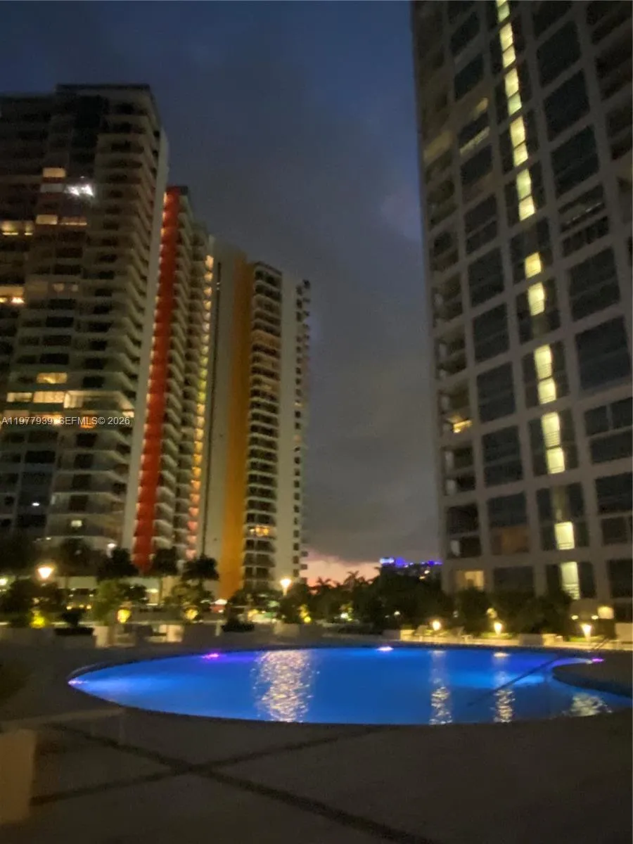 1541 Brickell Ave B403, Miami, Florida 33129, Miami, Florida 33129, 2 Bedrooms Bedrooms, ,2 BathroomsBathrooms,Residential Lease,For Rent,1541 Brickell Ave B403, Miami, Florida 33129,A11977939