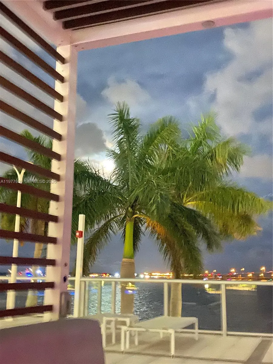 1541 Brickell Ave B403, Miami, Florida 33129, Miami, Florida 33129, 2 Bedrooms Bedrooms, ,2 BathroomsBathrooms,Residential Lease,For Rent,1541 Brickell Ave B403, Miami, Florida 33129,A11977939