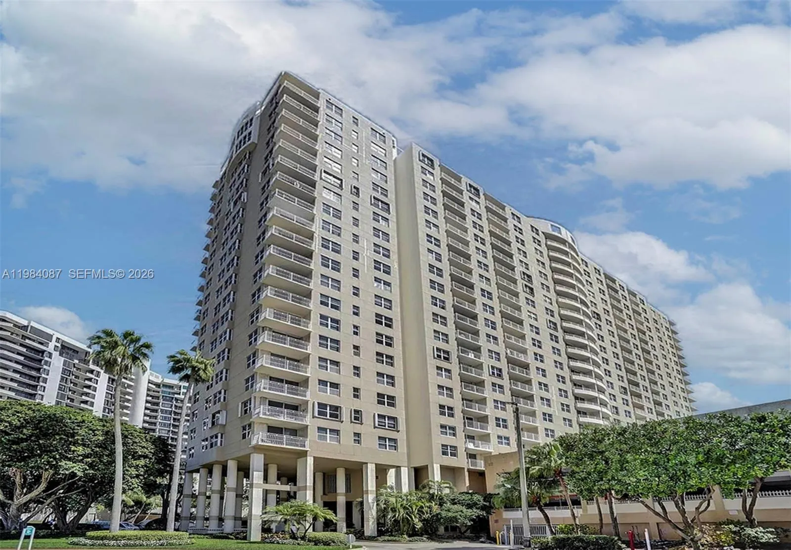 770 Claughton Island Dr 1508, Miami, Florida 33131, Miami, Florida 33131, 1 Bedroom Bedrooms, ,1 BathroomBathrooms,Residential Lease,For Rent,770 Claughton Island Dr 1508, Miami, Florida 33131,A11984087
