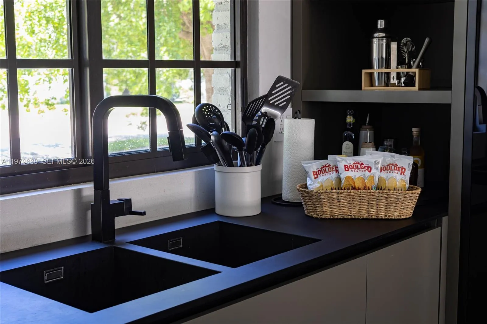 2500 Bayview Dr, Fort Lauderdale, Florida 33305, Fort Lauderdale, Florida 33305, 5 Bedrooms Bedrooms, ,4 BathroomsBathrooms,Residential Lease,For Rent,2500 Bayview Dr, Fort Lauderdale, Florida 33305,A11979830