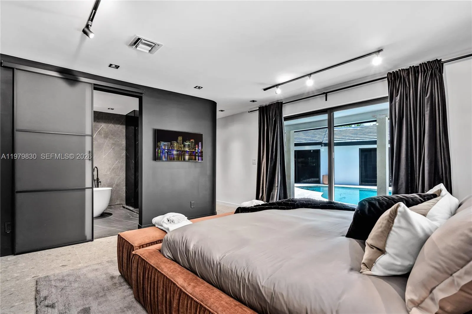 2500 Bayview Dr, Fort Lauderdale, Florida 33305, Fort Lauderdale, Florida 33305, 5 Bedrooms Bedrooms, ,4 BathroomsBathrooms,Residential Lease,For Rent,2500 Bayview Dr, Fort Lauderdale, Florida 33305,A11979830