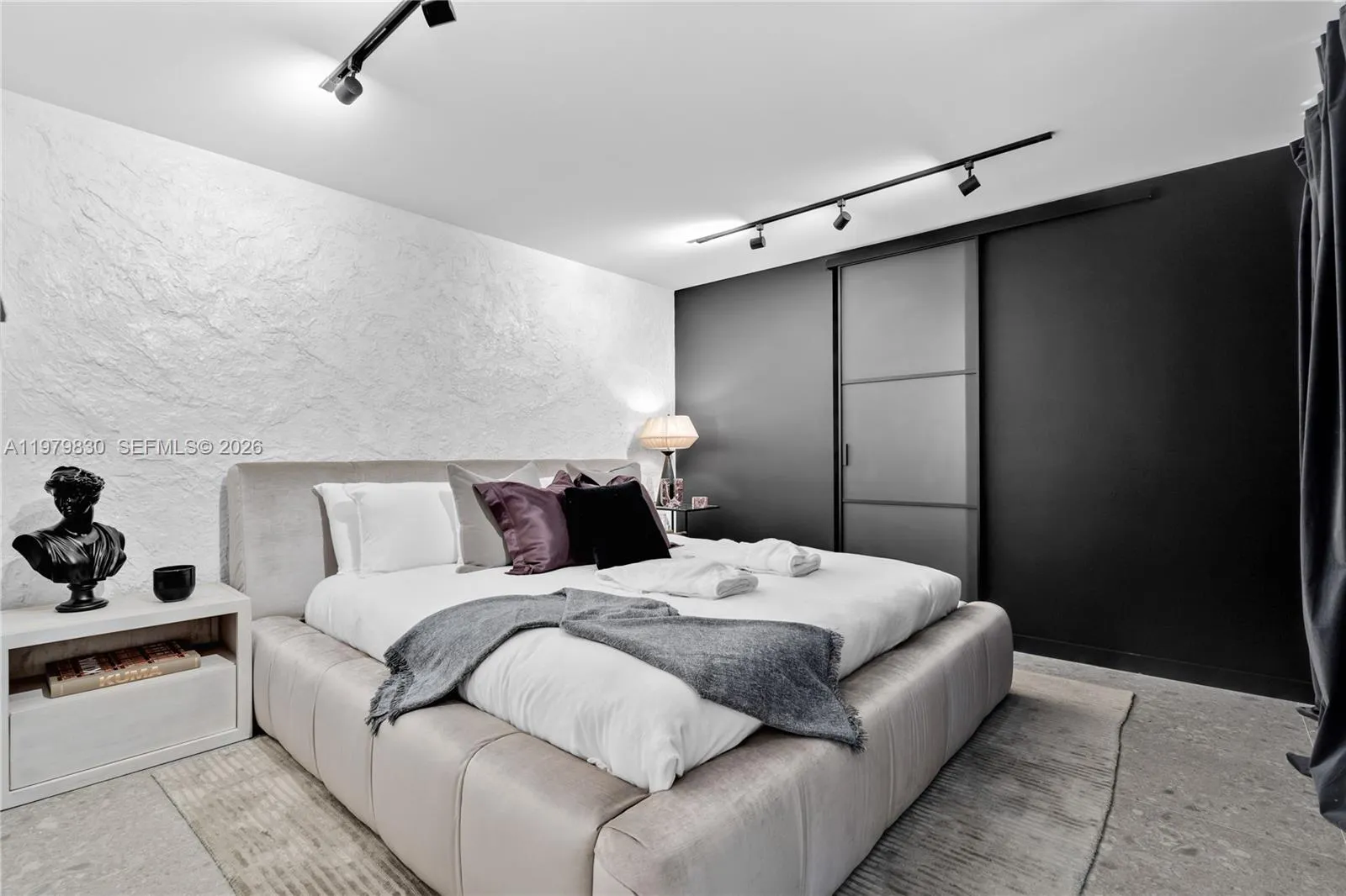 2500 Bayview Dr, Fort Lauderdale, Florida 33305, Fort Lauderdale, Florida 33305, 5 Bedrooms Bedrooms, ,4 BathroomsBathrooms,Residential Lease,For Rent,2500 Bayview Dr, Fort Lauderdale, Florida 33305,A11979830