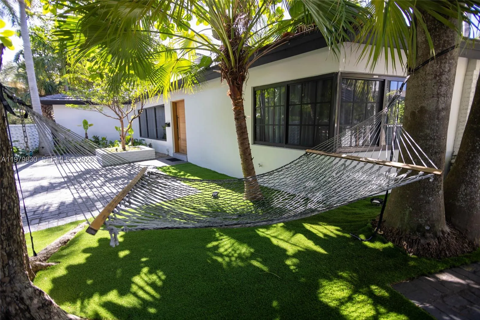 2500 Bayview Dr, Fort Lauderdale, Florida 33305, Fort Lauderdale, Florida 33305, 5 Bedrooms Bedrooms, ,4 BathroomsBathrooms,Residential Lease,For Rent,2500 Bayview Dr, Fort Lauderdale, Florida 33305,A11979830