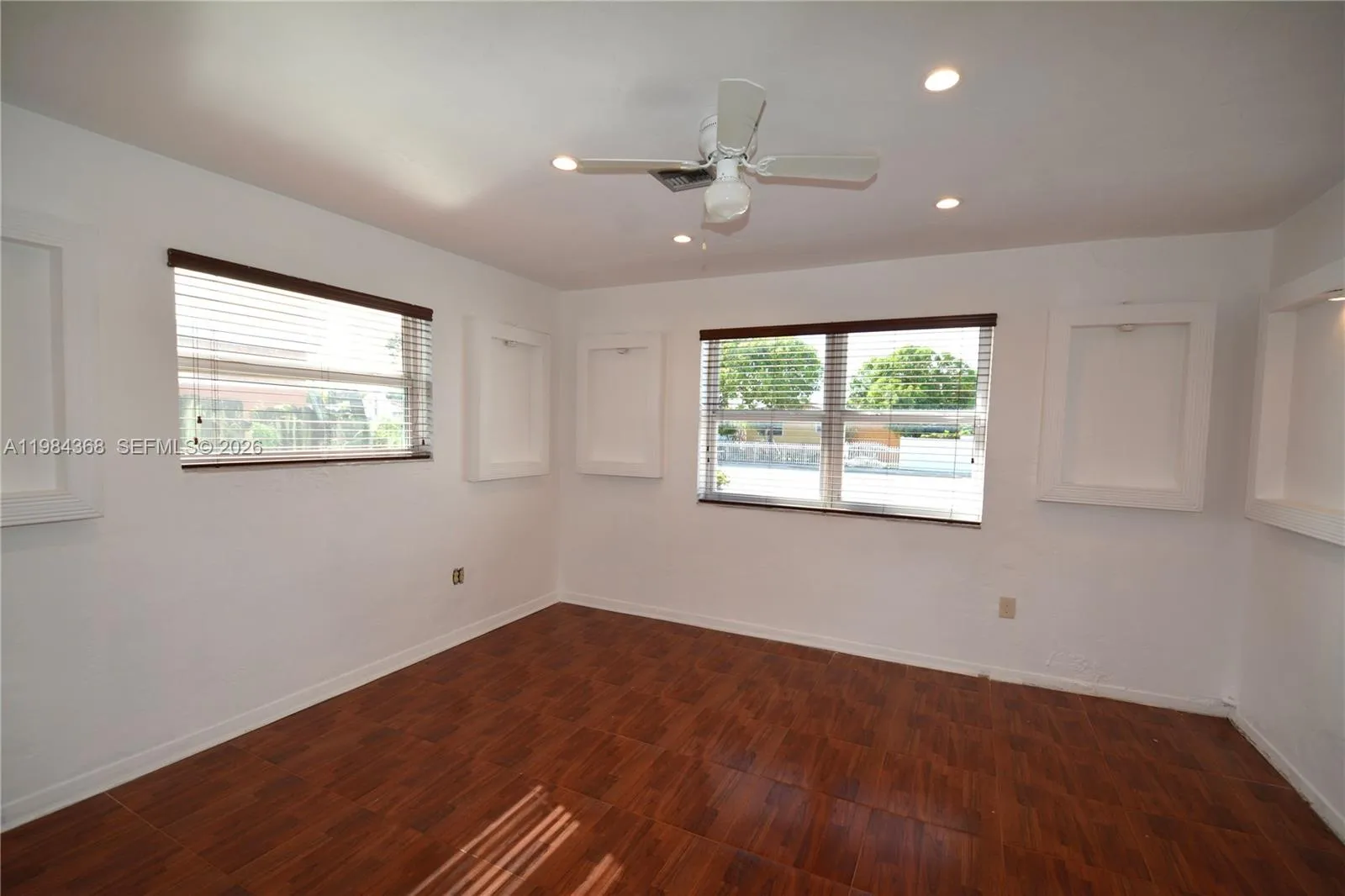 16921 Ne 6th Ave, North Miami Beach, Florida 33162, North Miami Beach, Florida 33162, ,Commercial Lease,For Rent,16921 Ne 6th Ave, North Miami Beach, Florida 33162,A11984368