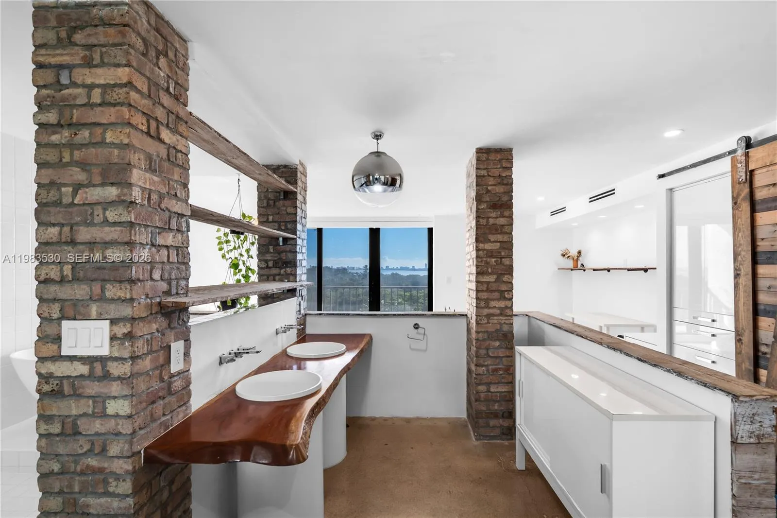 5701 Biscayne Blvd Ph-9, Miami, Florida 33137, Miami, Florida 33137, 4 Bedrooms Bedrooms, ,3 BathroomsBathrooms,Residential Lease,For Rent,5701 Biscayne Blvd Ph-9, Miami, Florida 33137,A11983530