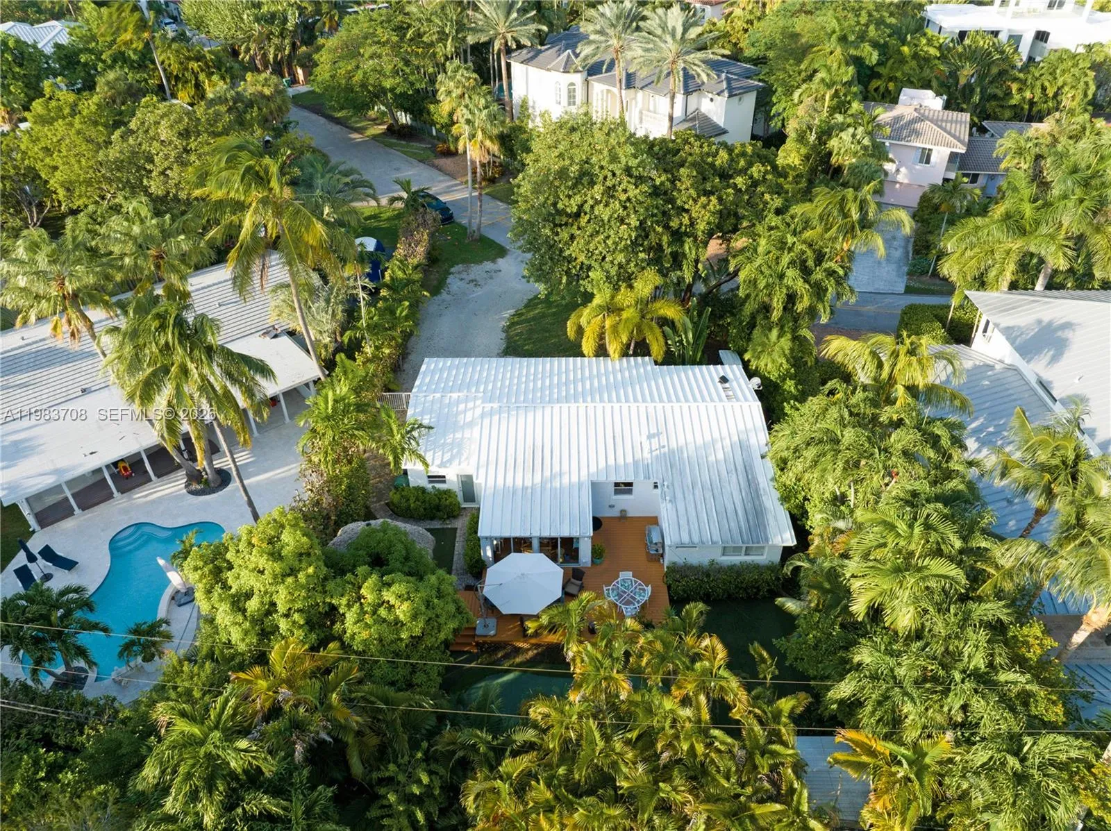 310 Greenwood Dr, Key Biscayne, Florida 33149, Key Biscayne, Florida 33149, 3 Bedrooms Bedrooms, ,2 BathroomsBathrooms,Residential,For Sale,310 Greenwood Dr, Key Biscayne, Florida 33149,A11983708