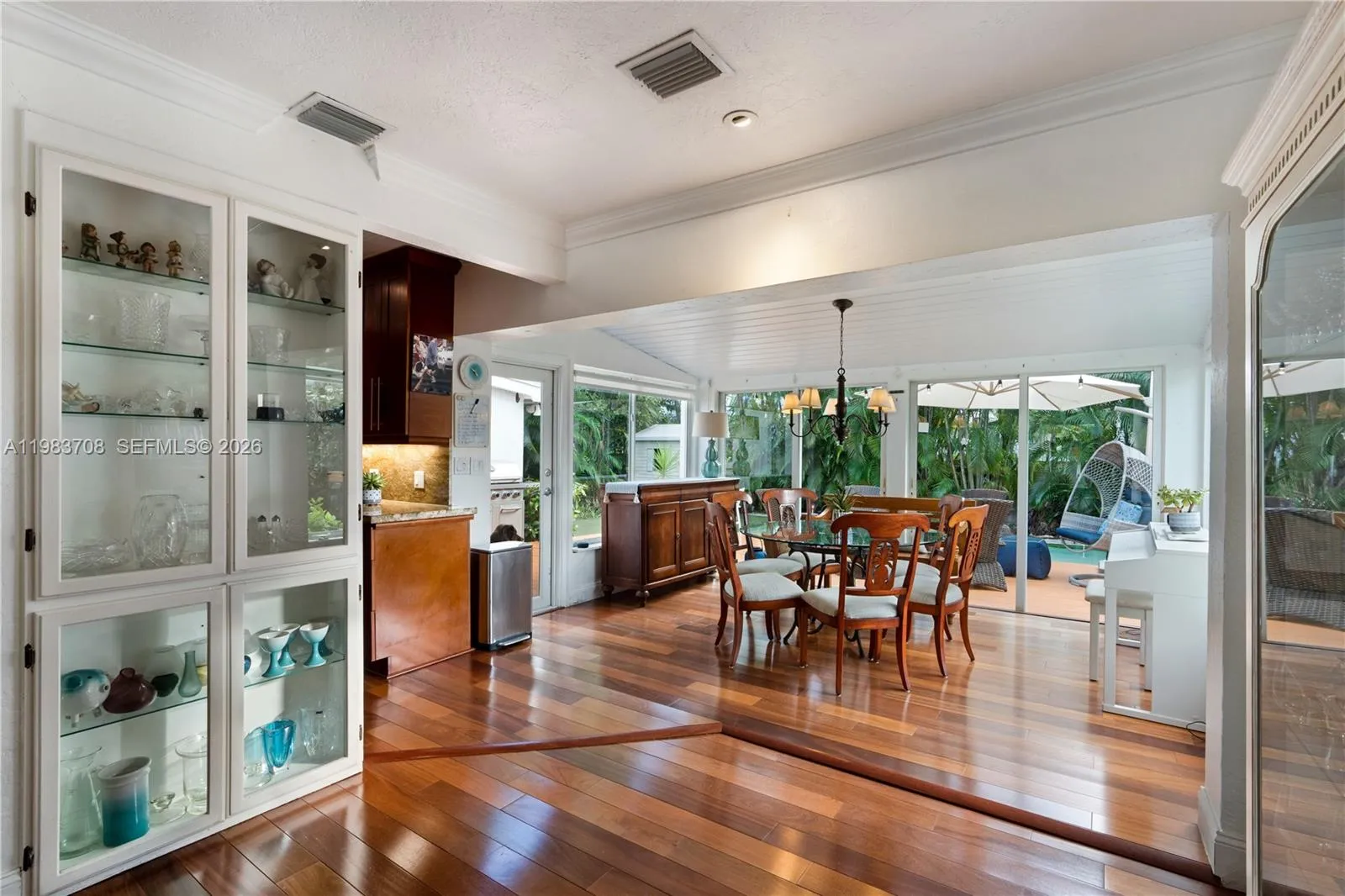 310 Greenwood Dr, Key Biscayne, Florida 33149, Key Biscayne, Florida 33149, 3 Bedrooms Bedrooms, ,2 BathroomsBathrooms,Residential,For Sale,310 Greenwood Dr, Key Biscayne, Florida 33149,A11983708