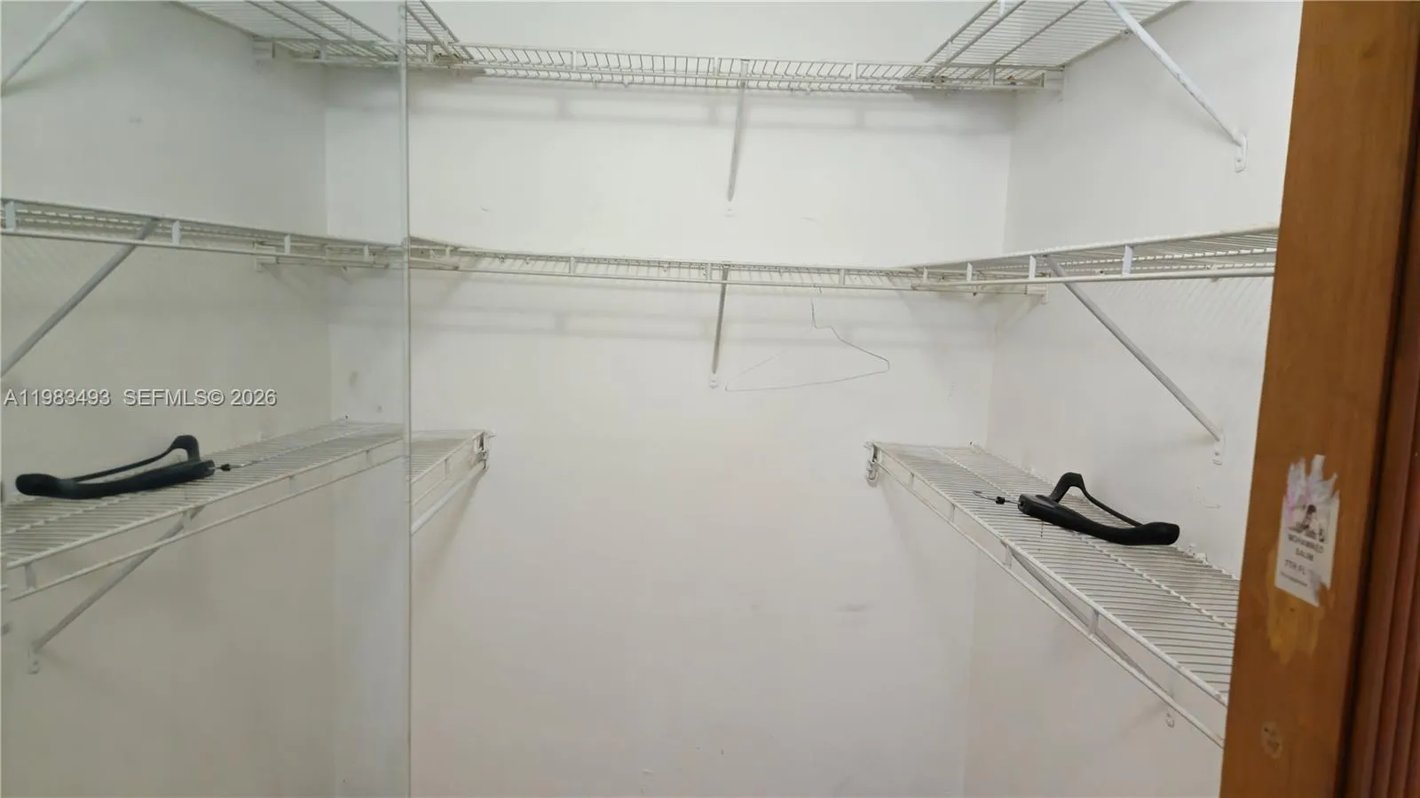 426 Ne 210th Cir Ter 101-2, Miami, Florida 33179, Miami, Florida 33179, 3 Bedrooms Bedrooms, ,2 BathroomsBathrooms,Residential,For Sale,426 Ne 210th Cir Ter 101-2, Miami, Florida 33179,A11983493