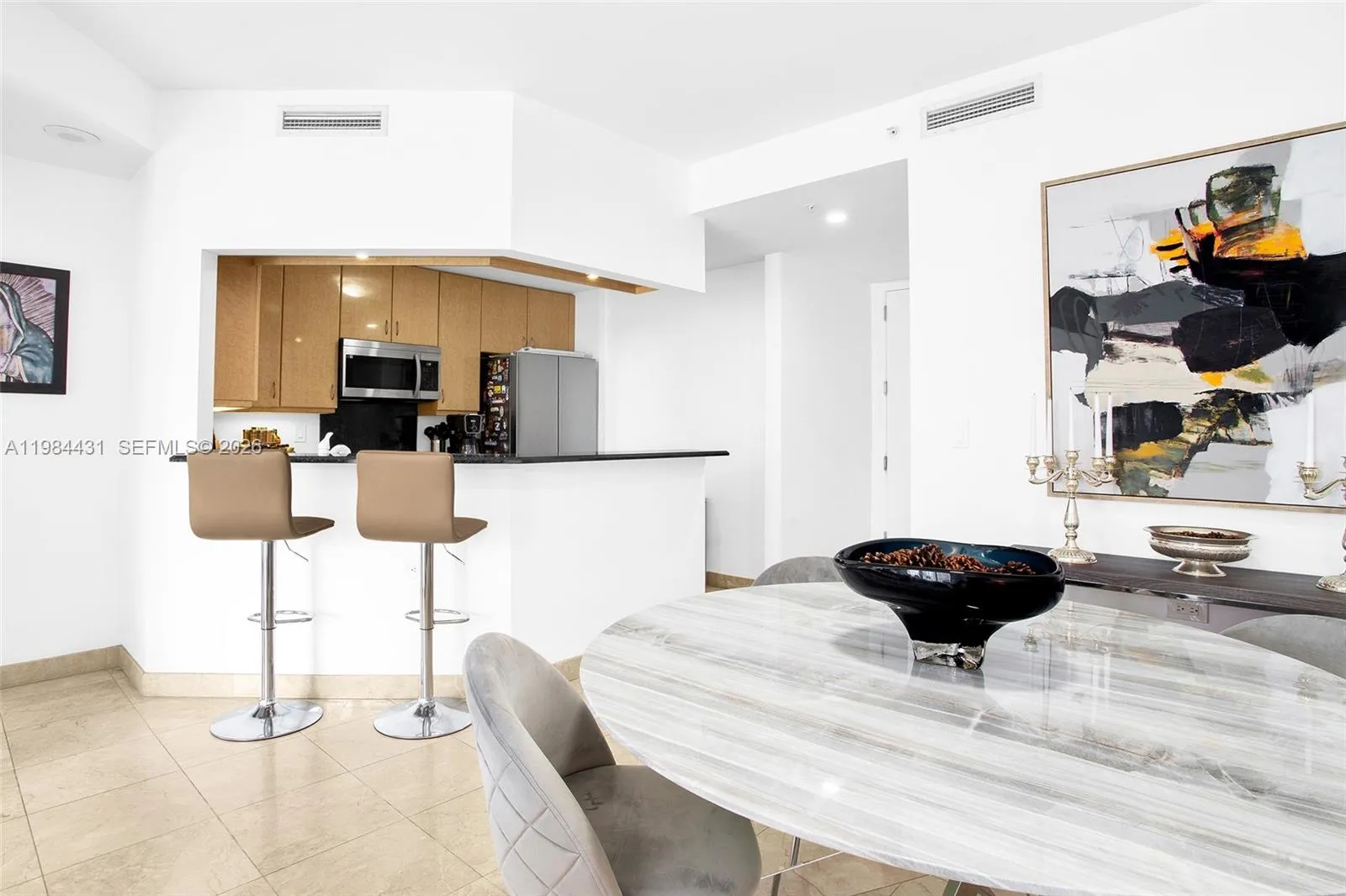 801 Brickell Key Blvd 907, Miami, Florida 33131, Miami, Florida 33131, 1 Bedroom Bedrooms, ,2 BathroomsBathrooms,Residential Lease,For Rent,801 Brickell Key Blvd 907, Miami, Florida 33131,A11984431