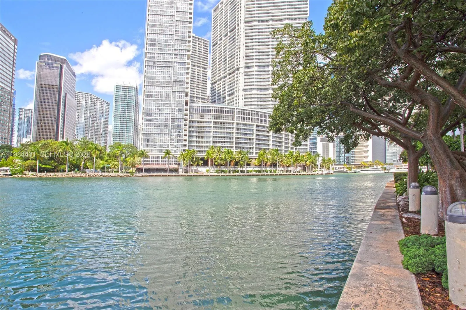 801 Brickell Key Blvd 907, Miami, Florida 33131, Miami, Florida 33131, 1 Bedroom Bedrooms, ,2 BathroomsBathrooms,Residential Lease,For Rent,801 Brickell Key Blvd 907, Miami, Florida 33131,A11984431