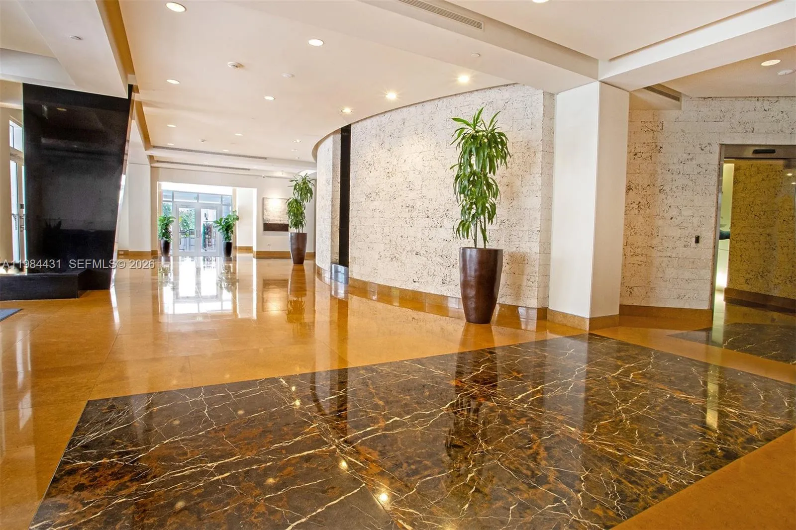 801 Brickell Key Blvd 907, Miami, Florida 33131, Miami, Florida 33131, 1 Bedroom Bedrooms, ,2 BathroomsBathrooms,Residential Lease,For Rent,801 Brickell Key Blvd 907, Miami, Florida 33131,A11984431
