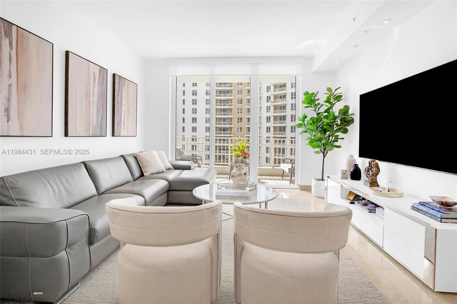 801 Brickell Key Blvd 907, Miami, Florida 33131, Miami, Florida 33131, 1 Bedroom Bedrooms, ,2 BathroomsBathrooms,Residential Lease,For Rent,801 Brickell Key Blvd 907, Miami, Florida 33131,A11984431